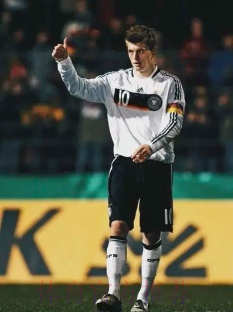 克罗斯:皇马得先明确战术再买人 居勒尔能踢10号位 克罗斯:皇马得先明确战术再买人 居勒尔能踢10号位